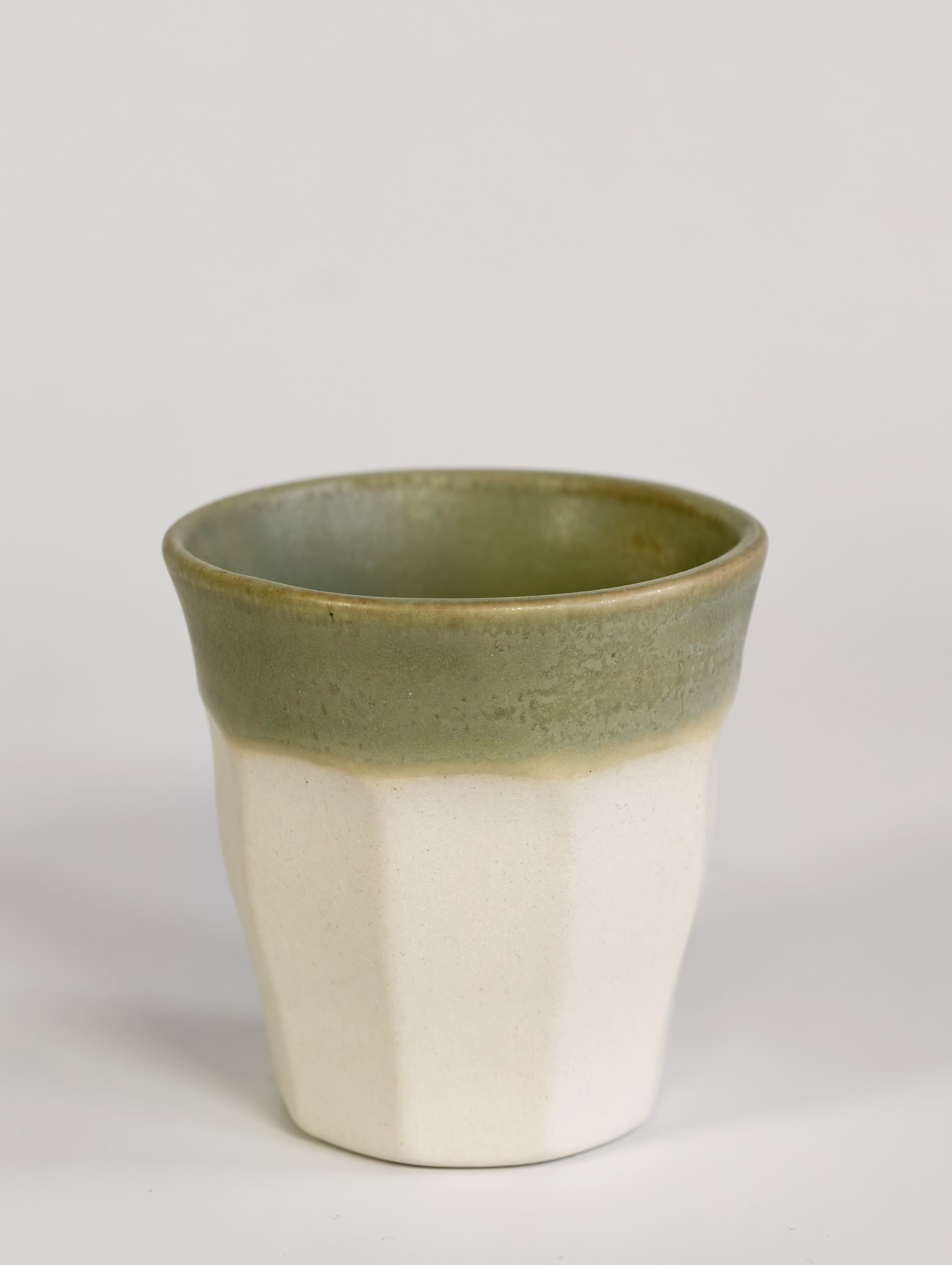 Stoneware Fincan No 9
